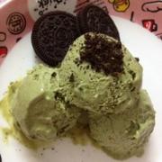 Matcha ice cream
