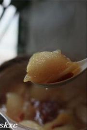 Pear soup with ginger and honey
